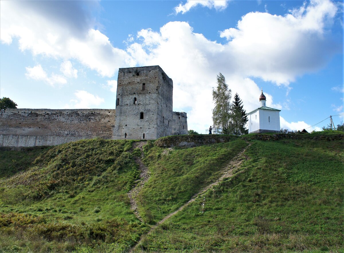 Начало тропы к Словенским ключам.