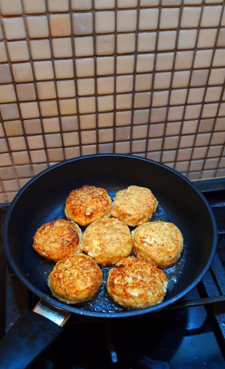 Делюсь с вами рецептом сочных котлеты с кукурузными хлопьями. | ВКУСНАЯ ЕДА  ЗДЕСЬ | Дзен