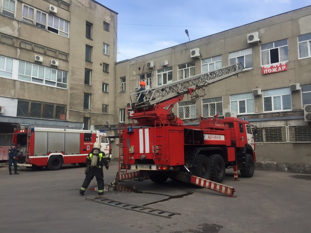 В Твери на почтамте прошли тактические учения пожарных