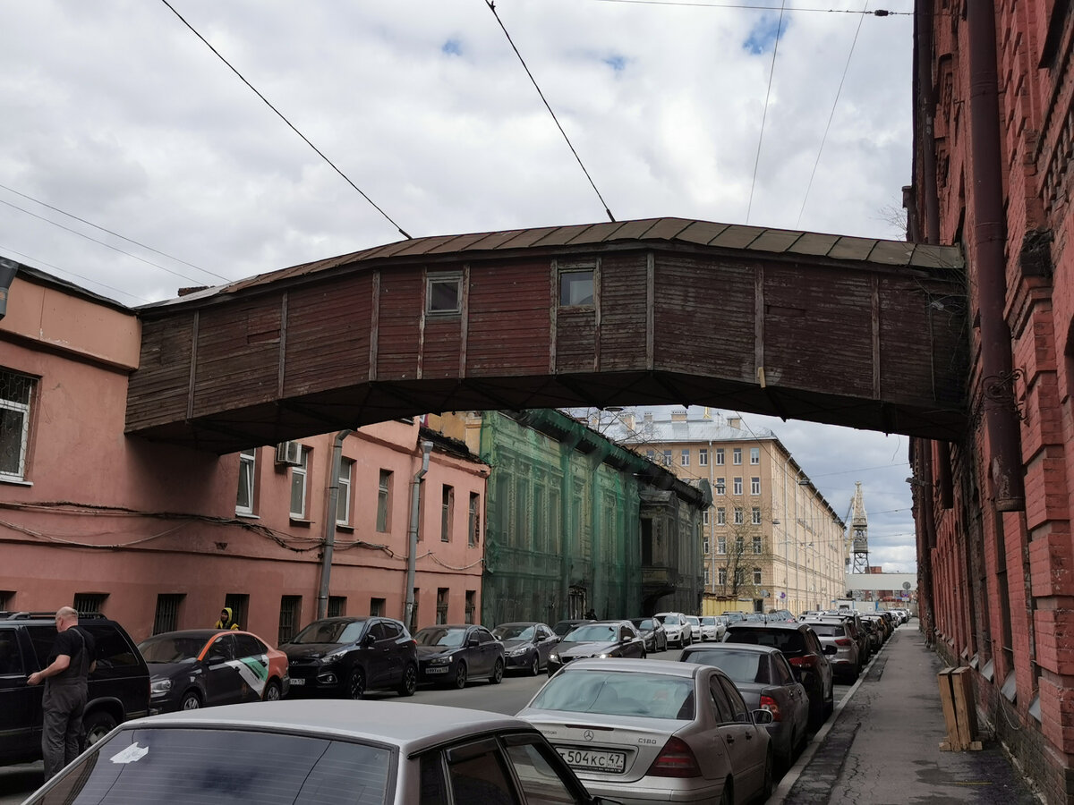 Узнаете место? 