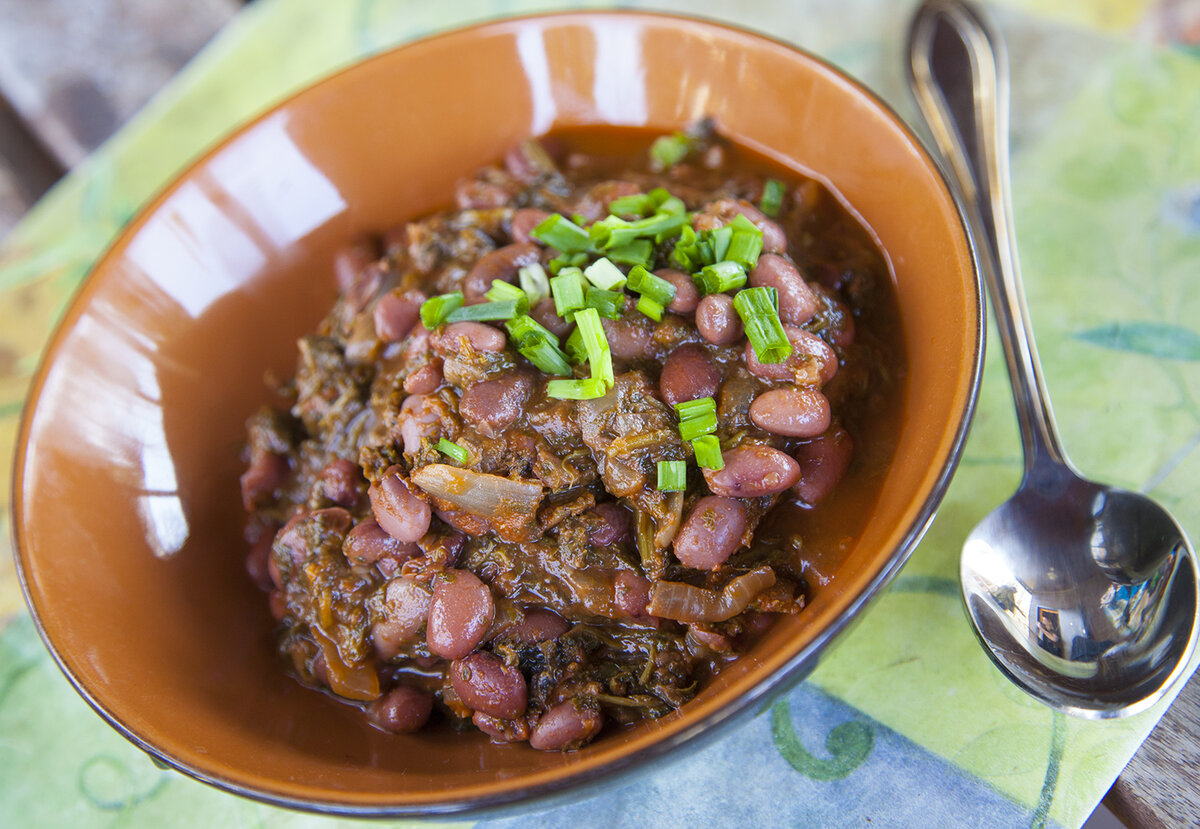 Красная фасоль с крапивой