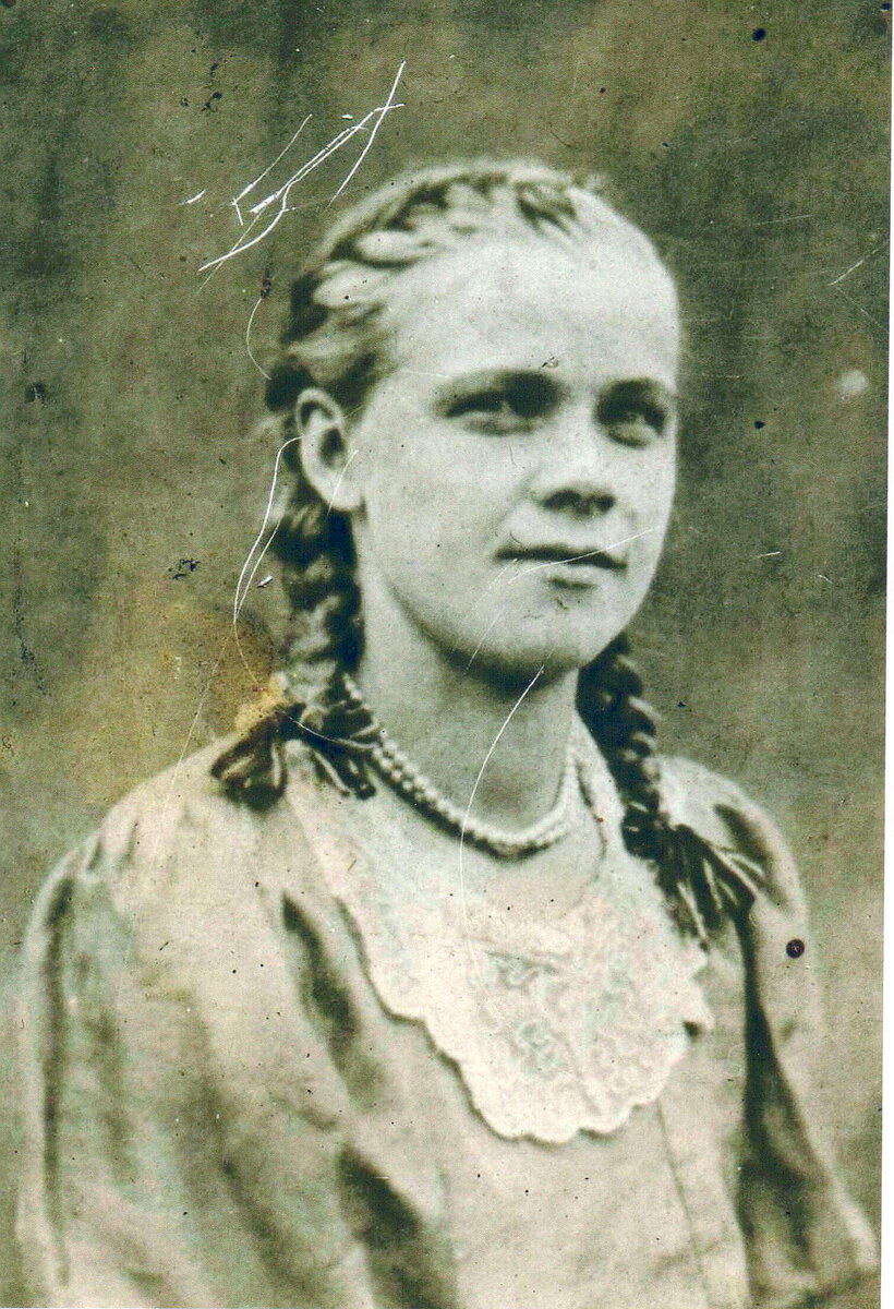 Монина Валентина. 1943 год