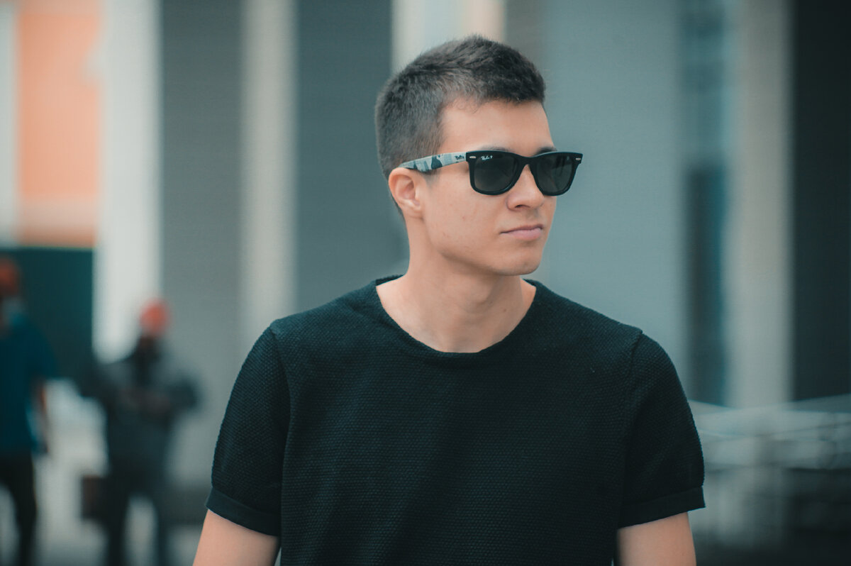 Это я на фото, а в тексте ответы от меня на два часто повторяющихся вопроса.