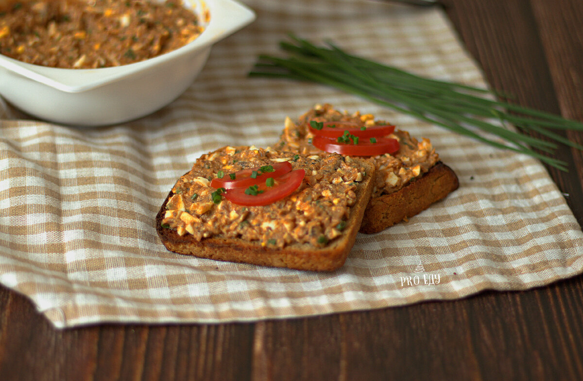 Как из баночки обычной кильки я готовлю вкусный паштет (просто объедение, а  трачу всего несколько минут) | Pro еду | Дзен