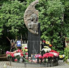 Могила Виктора Цоя.