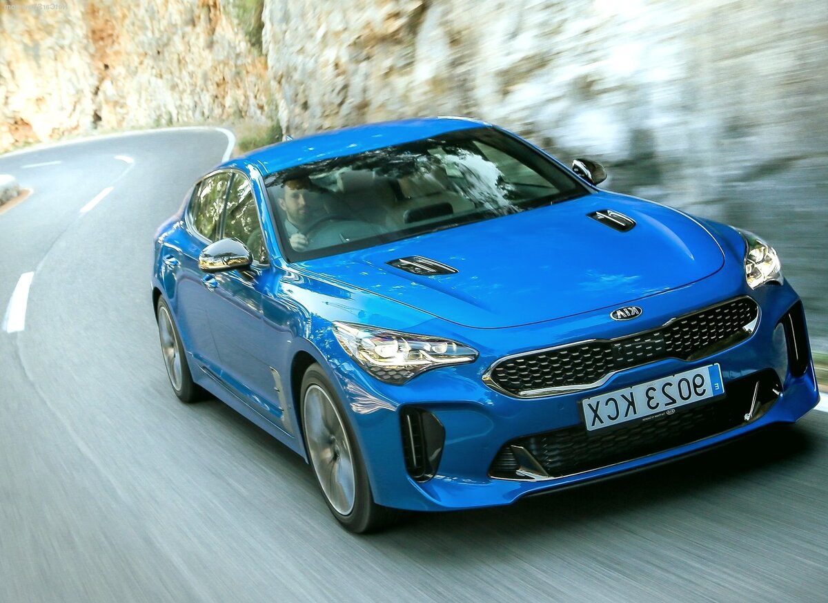 Спорткар Kia Stinger