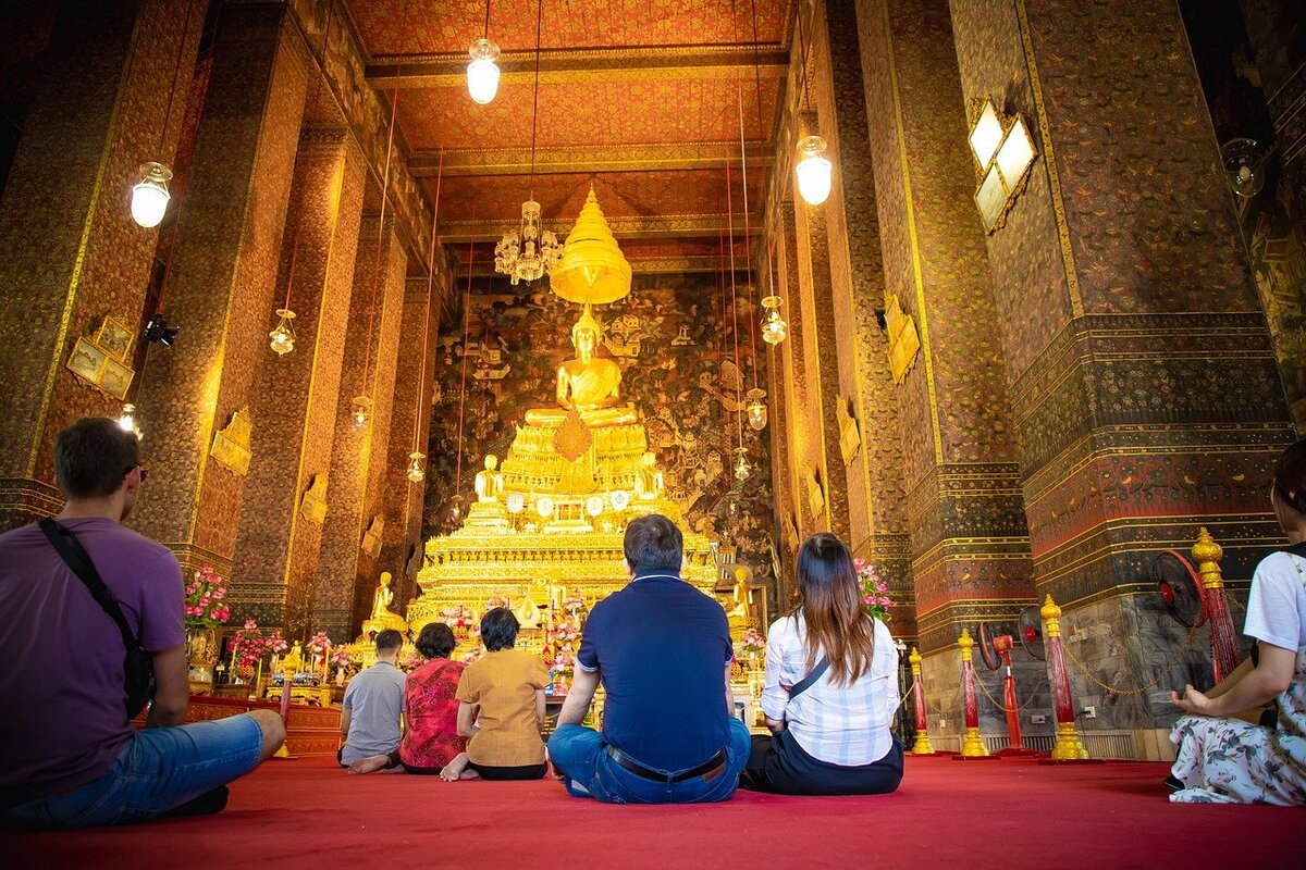 буддистский храм в казани. в каком храме молятся представители всех религий. храм всех религий в казани фото. религиозные ритуалы. название здания для молитв христианство.