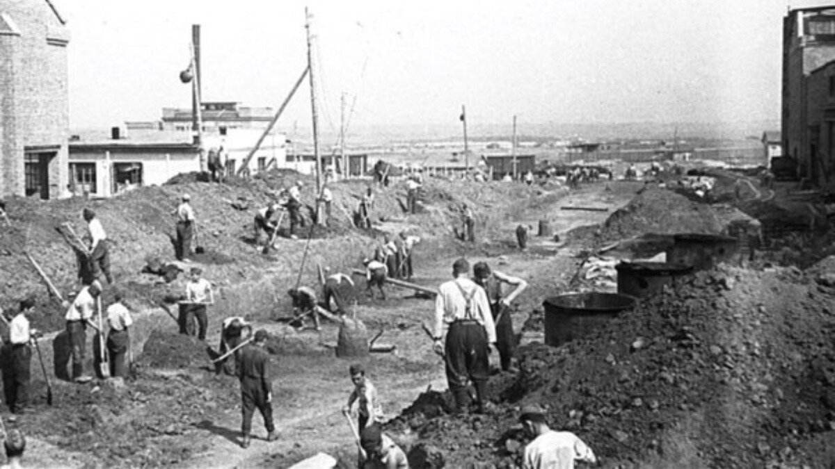 Фото: kluch.media Строительство ВТЗ в 1944 году 
