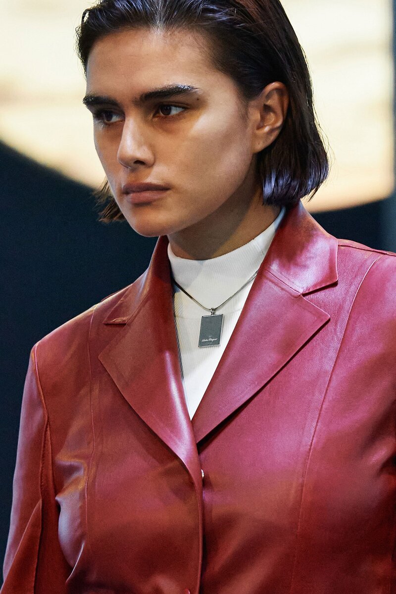 Любимая Джилл Кортлев. Vogue.com