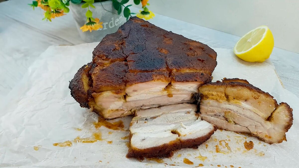 Свиная грудинка запеченная в духовке