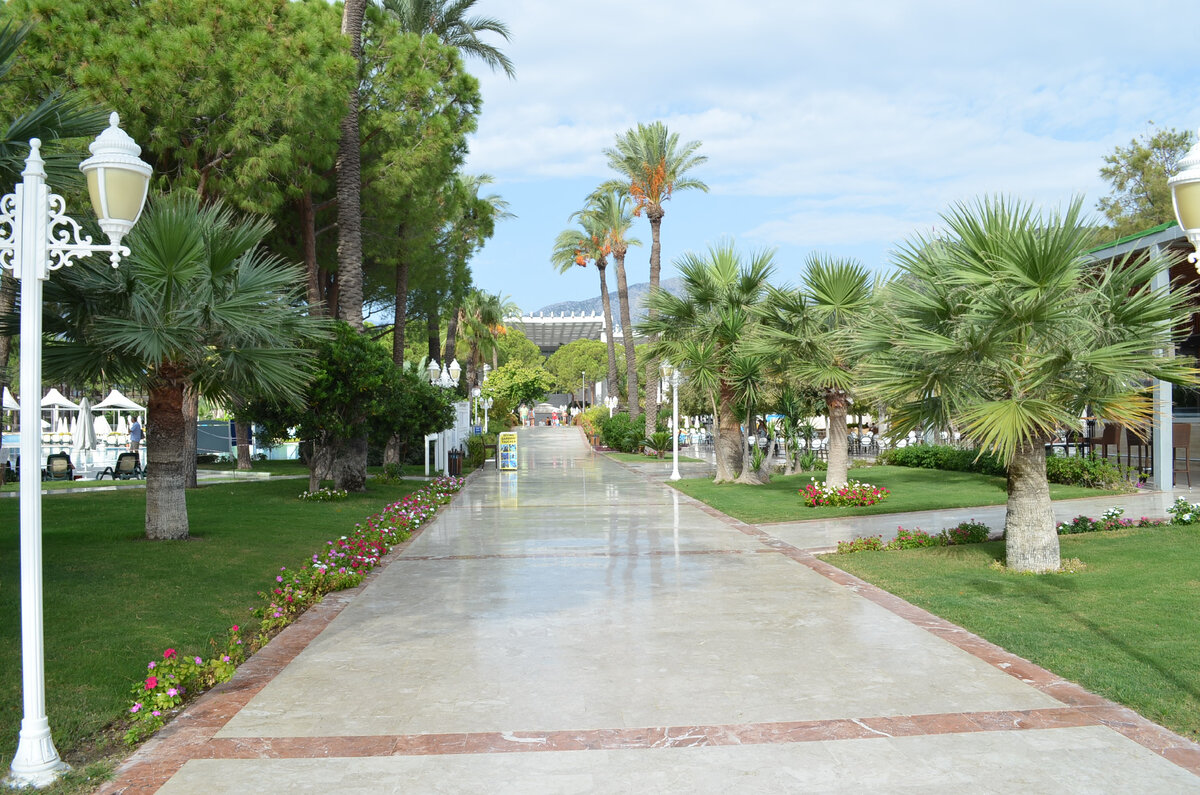 Все в этом отеле сделано с размахом... Фото автора