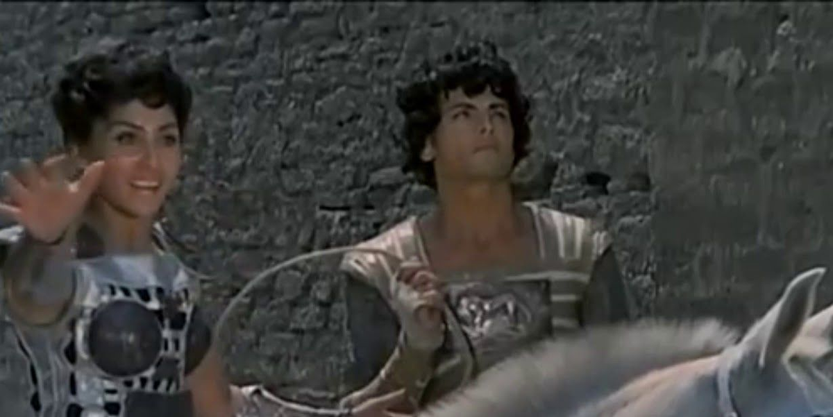 Кадр из фильма "Рустам и Сухраб" взят для иллюстрации из Яндекс Картинки.  