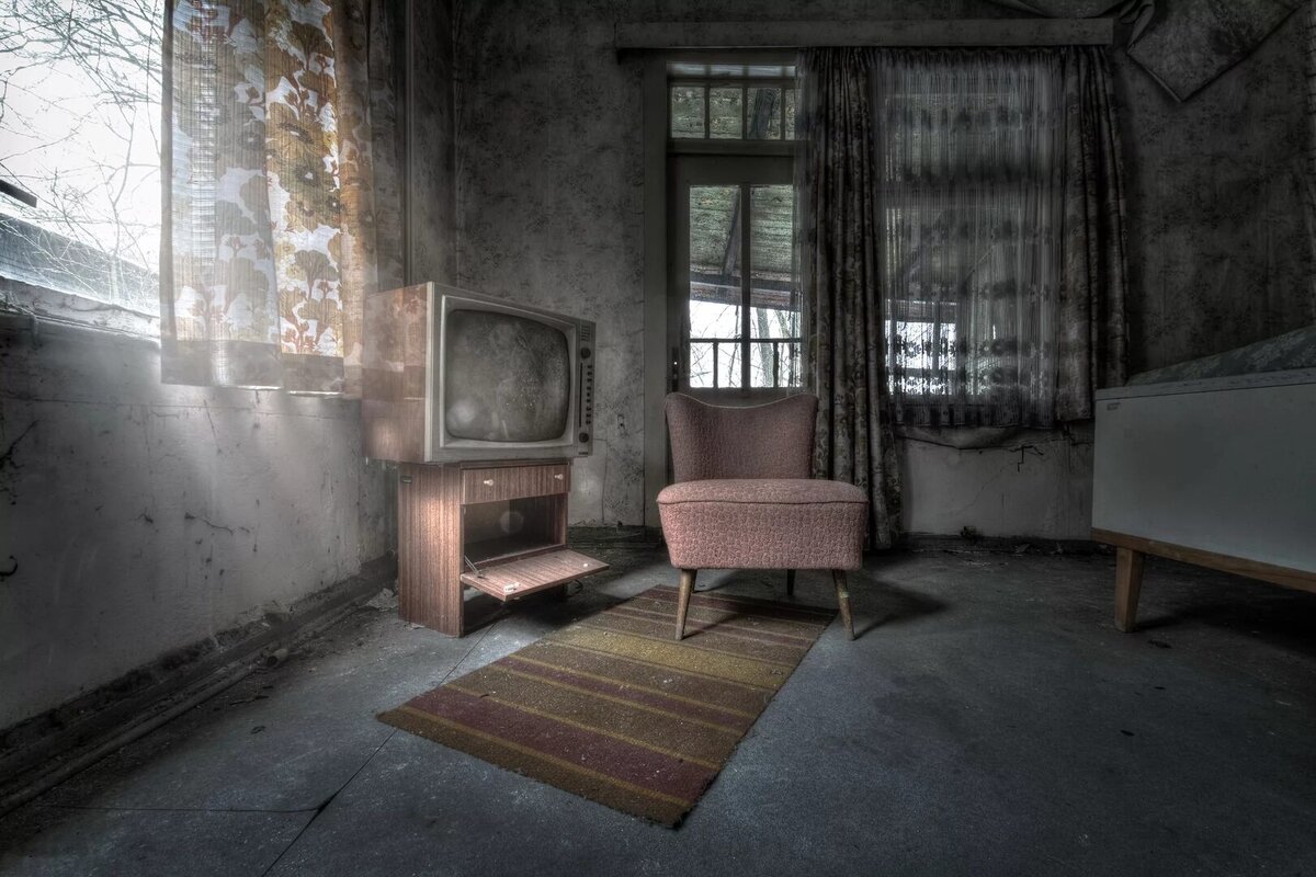 сон старая квартира со старой мебелью