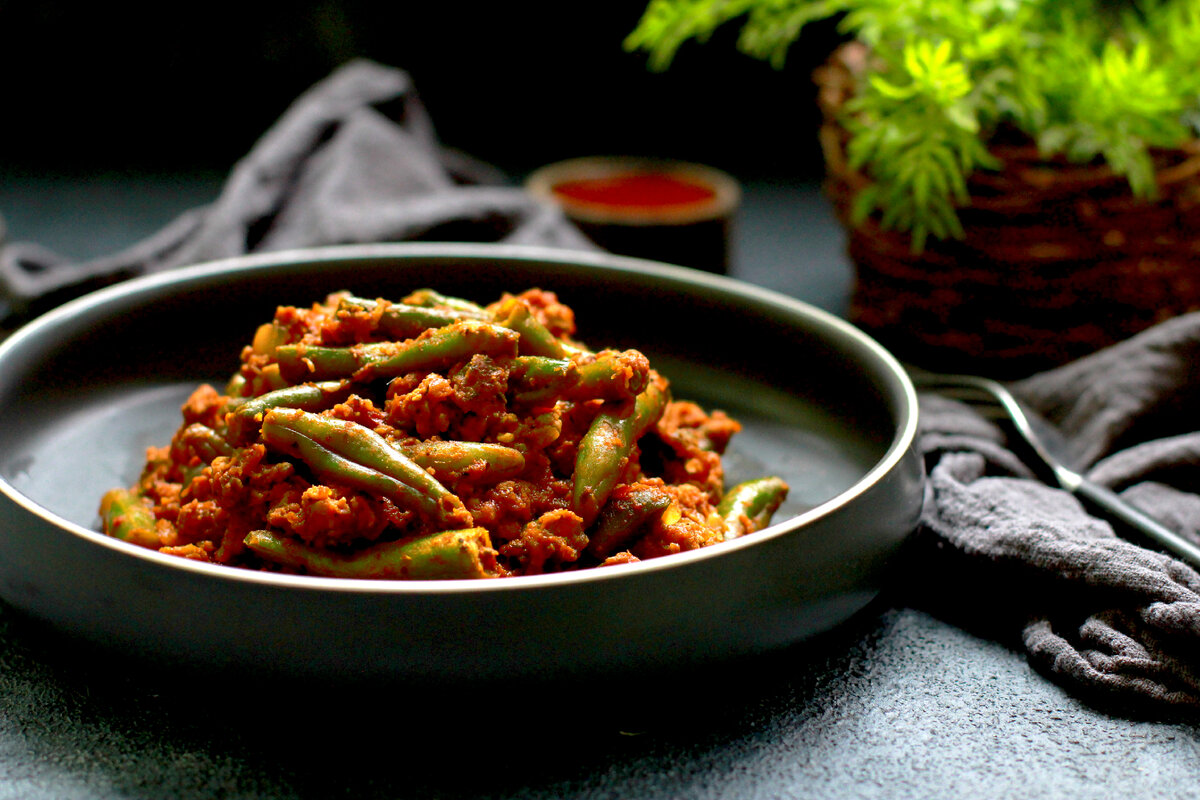 Спаржевая фасоль по-флотски от Елены Некрасовой. Рецепт ждет вас на ее чудесном канале: https://t.me/urbanistka_vl