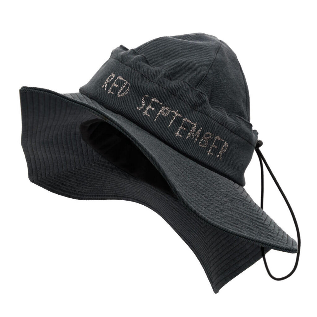 Red September, 4000 рублей smirnov  📷
