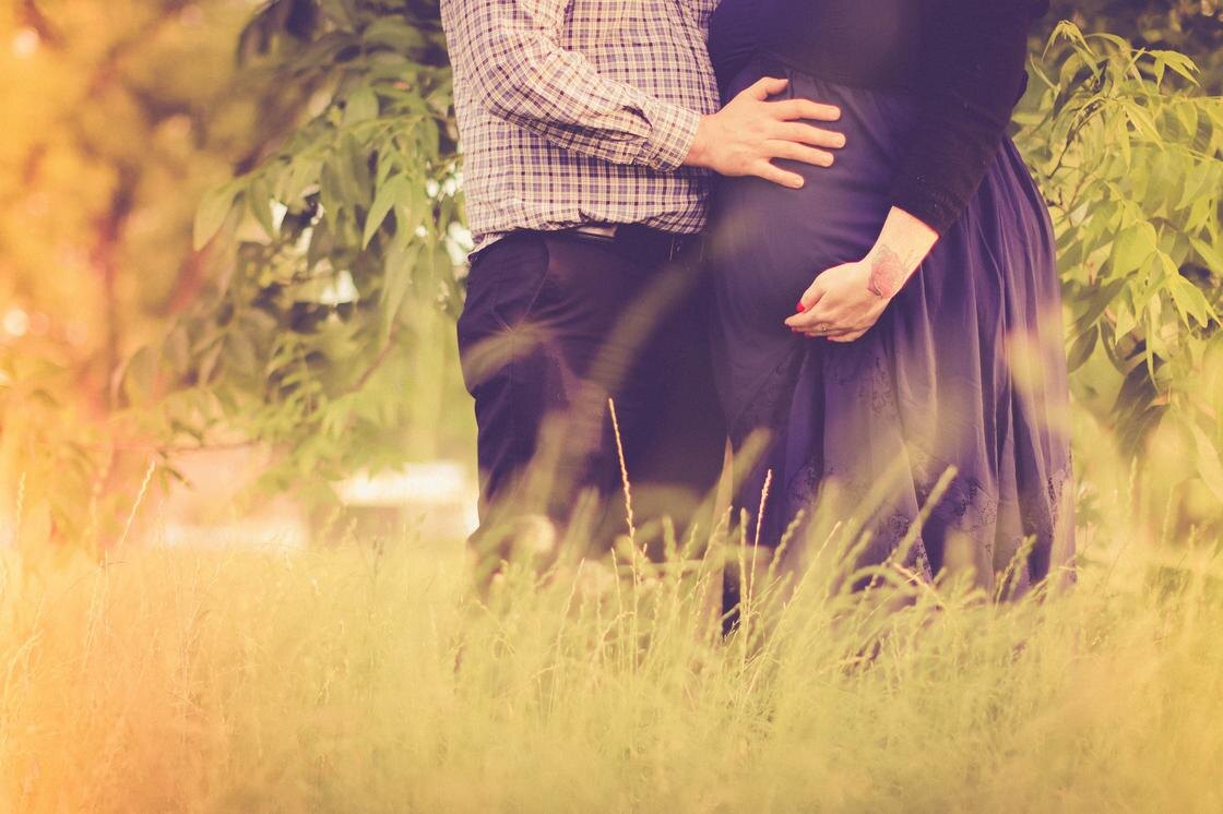    Беременная женщина:Unsplash / Anthony DeMarino