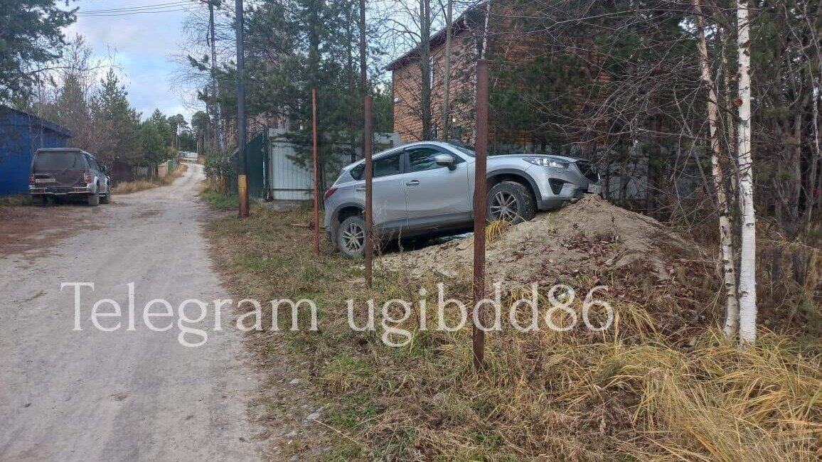     Автомобиль практически не пострадал.