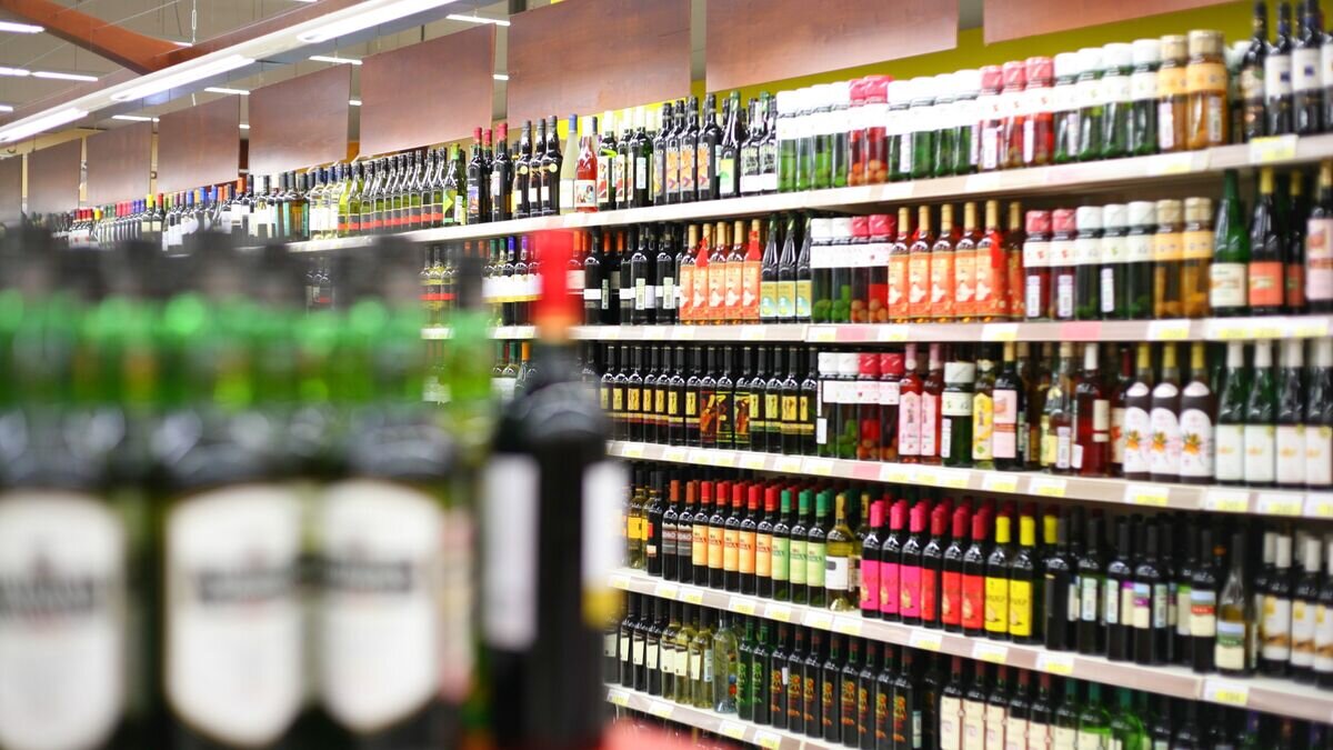    Магазин с алкогольной продукцией© Fotolia / Pavel Losevsky
