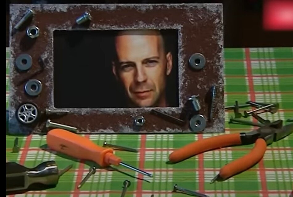    Оригинальная фоторамка для папыИсточник: Кадр из видео