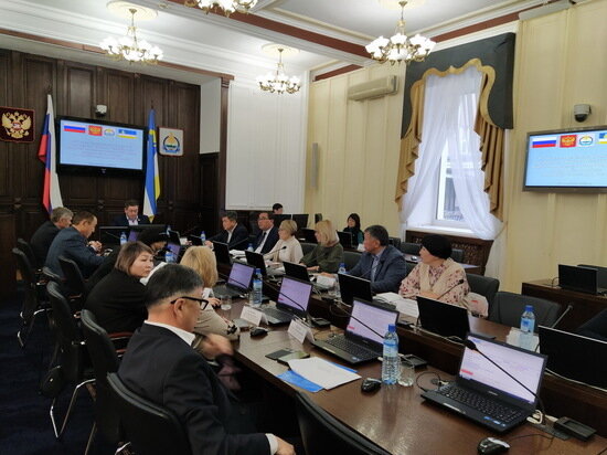     ФОТО: ПРЕСС-СЛУЖБА НАРОДНОГО ХУРАЛА РЕСПУБЛИКИ БУРЯТИЯ