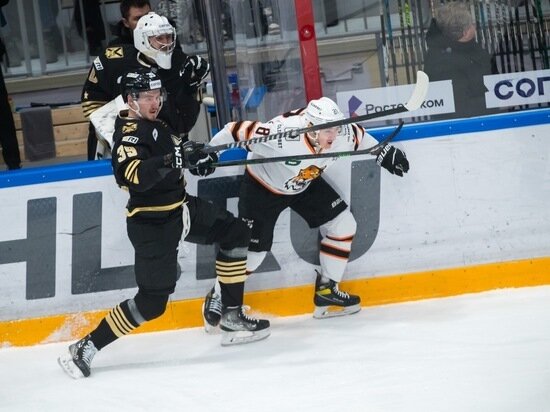     «Тигры» начинают и выигрывают»: хабаровский «Амур» обыграл «Адмирал» в первом дальневосточном дерби сезона. Фото с сайта ХК «Амур»