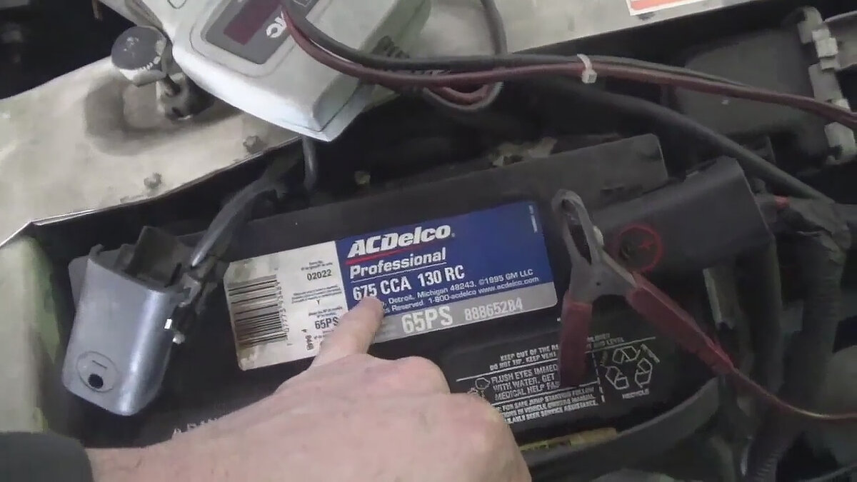 Эта батарея согласно заявлению производителя должна выдать ток 675 А