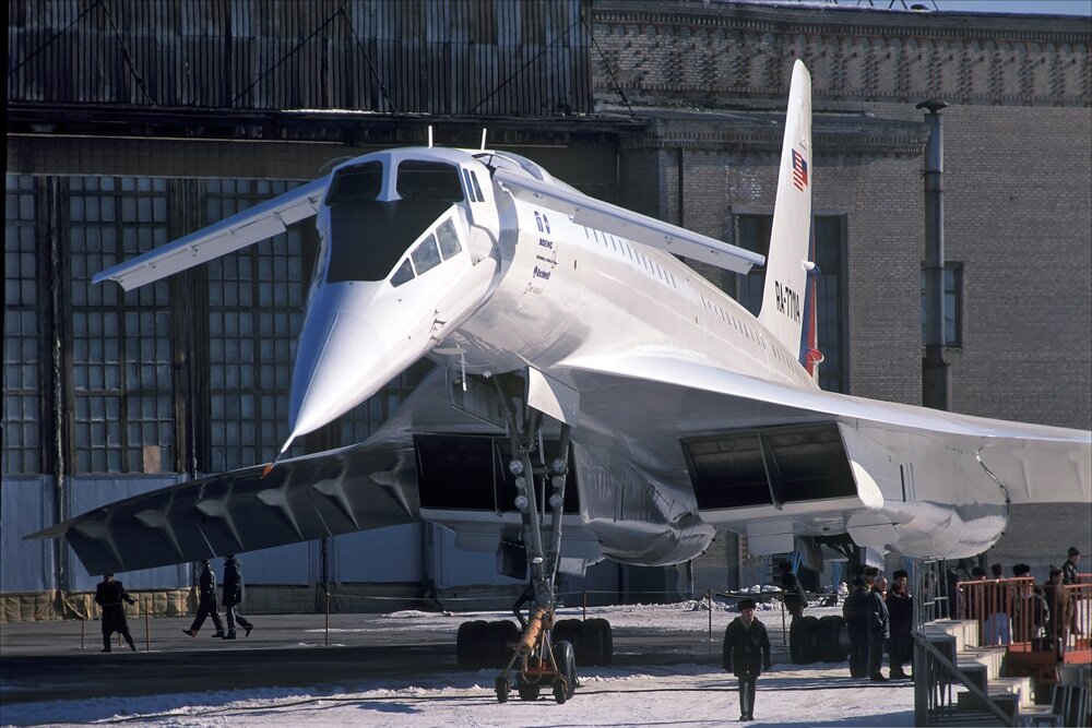 Ту-144