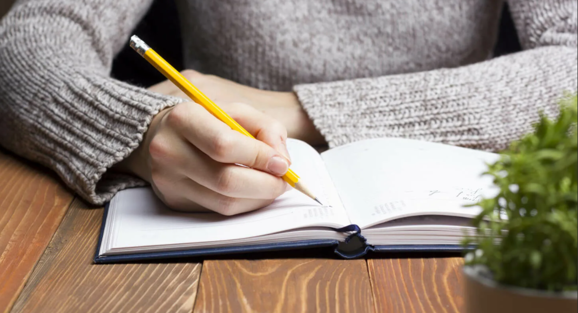 Можно записать слова в блокнот, чтобы не забыть