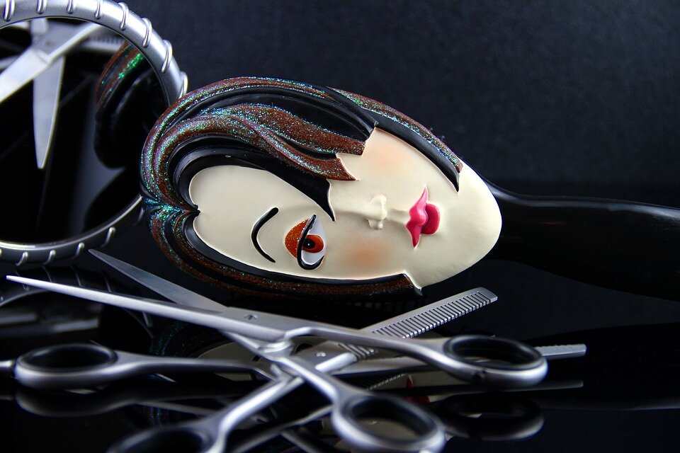 не стоит стричься ночью - к беде