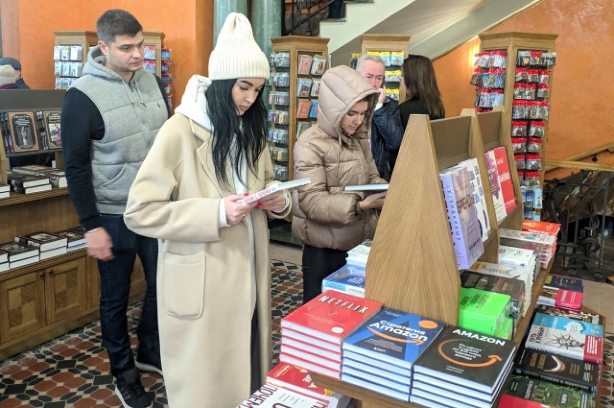    В Петербурге Марина Голубицкая представила новую книгу