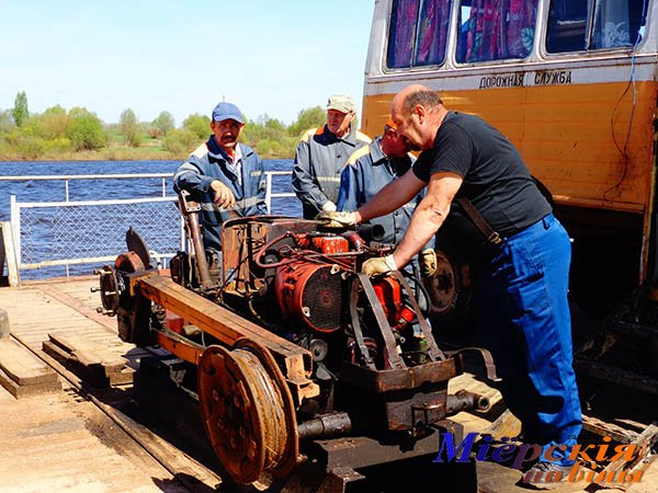 Тракторный двигатель на Пароме