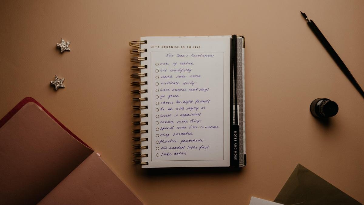    Блокнот со списком дел:Pexels