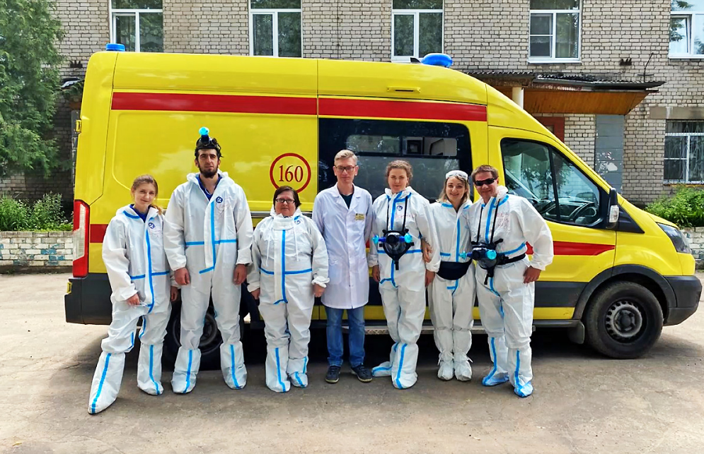 Медики трудятся почти на передовой. Фото: http://konakovograd.ru