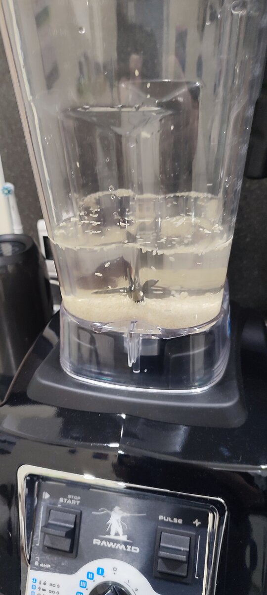 Добавили финики и соль для вкуса