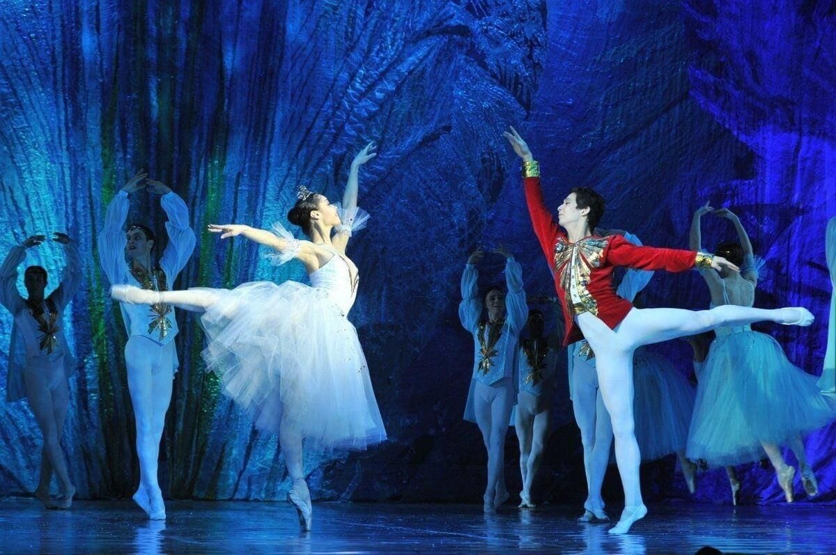 Фото отсюда https://cdn.culture.ru/images/144209e8-e7f7-53b8-b713-a280abce7ffe