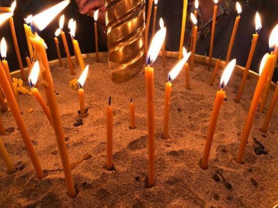     Вериги – христианская реликвия, цепи, которыми, по преданию, был скован апостол Петр. Фото: «МК в Питере»