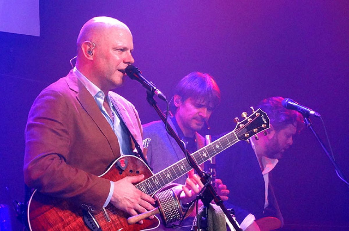    Задержание Кортнева в Новосибирске объяснили сорванным из-за дыма концертом