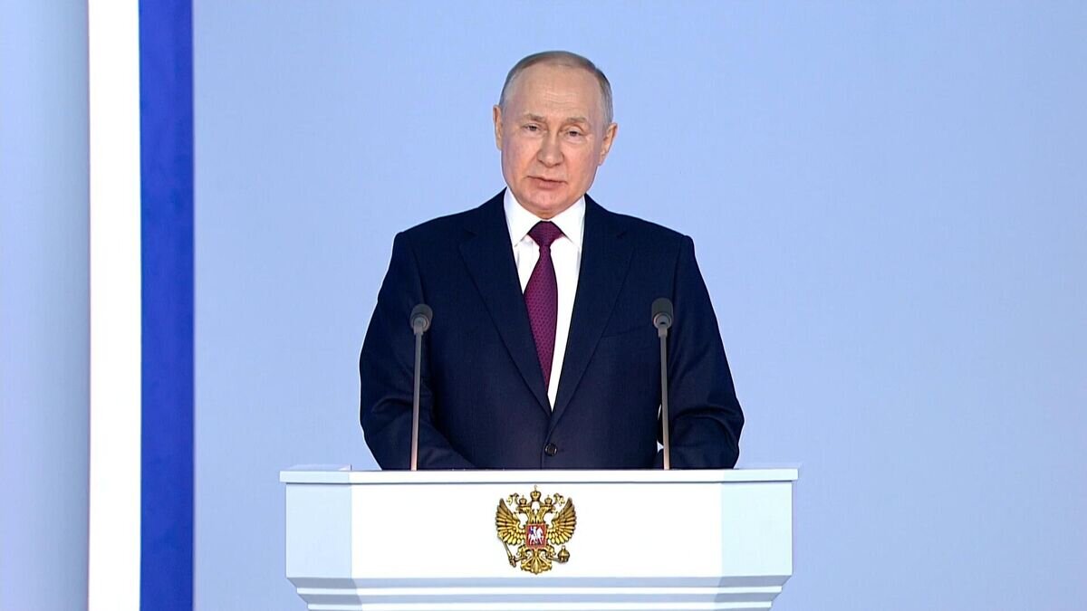    Путин оценил уровень оснащения ядерных сил сдерживания в России© РИА Новости