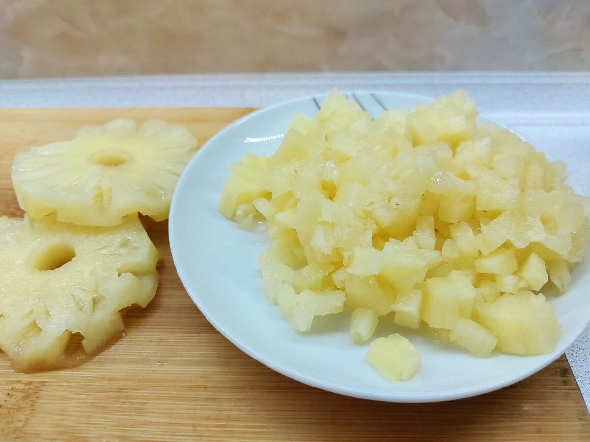 Ананасовый салат с грецкими орехами и курицей « Рецепты салатов