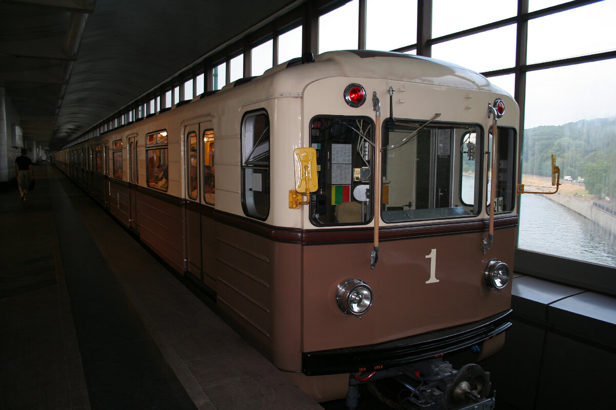 Вагоны московского метро