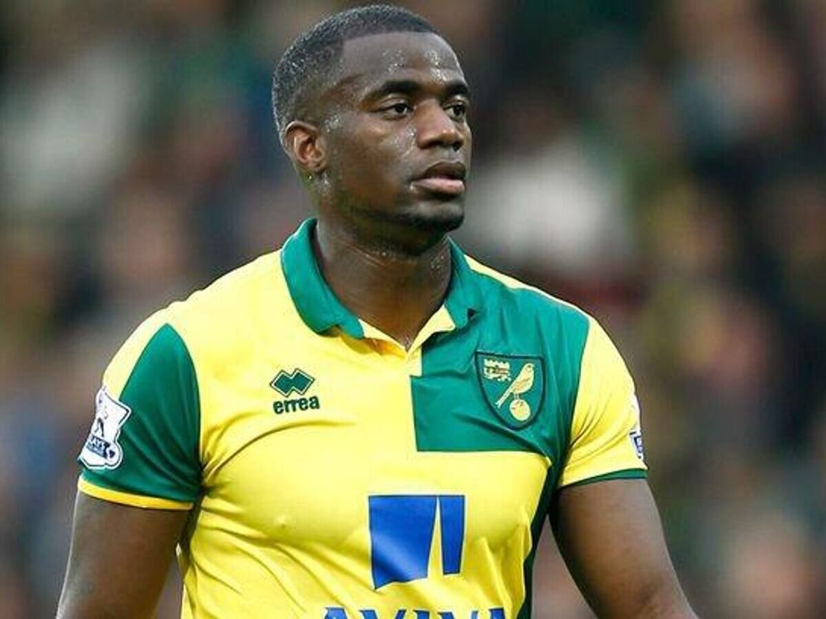    Защитник "Норвича" Себастьен Бассонг© Фото : Социальные сети Себастьена Бассонга