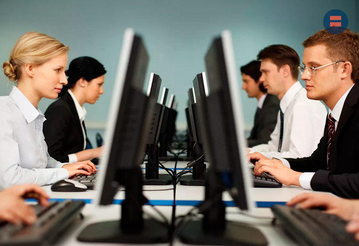 Компании ужесточили правила поведения в социальных сетях для сотрудников