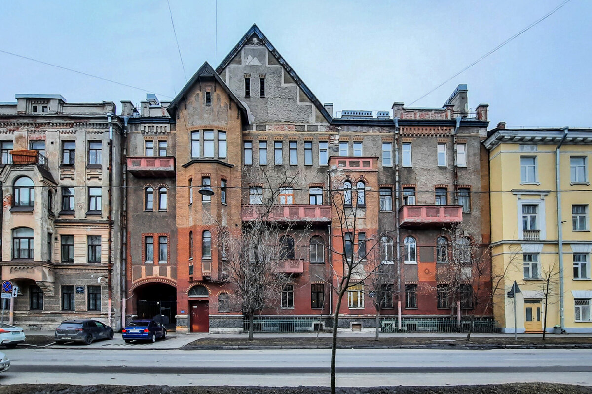 Фото ph_zakharenkova март 2023, Санкт-Петербург, 16-я линия Васильевского острова, 9