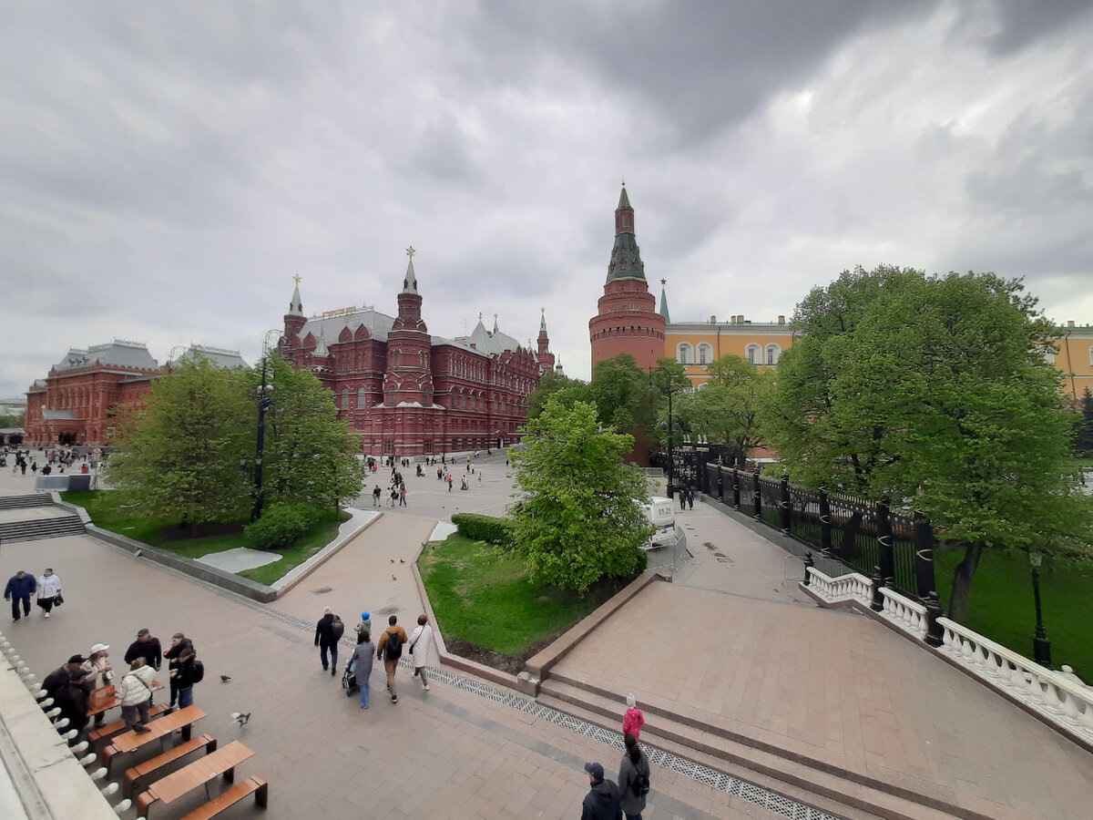 26 августа красная площадь. Александровский сад Москва. Музеи Московского Кремля. Исторический музей в Кремле. Историко-культурный музей-заповедник «Московский Кремль