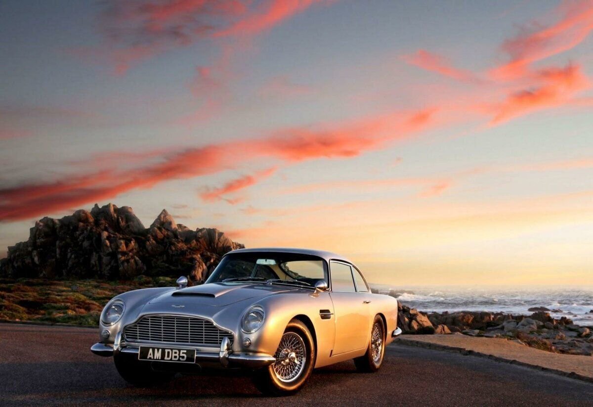 aston martin db5