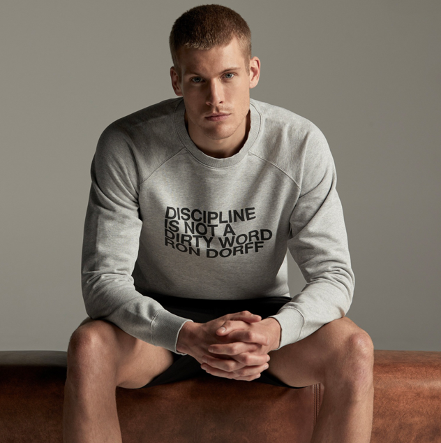 Вот так выглядит Гарет Найт. Думаю, что на обложке тоже будет он.