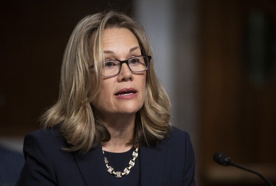    Постпред США при Альянсе Джулианн Смит