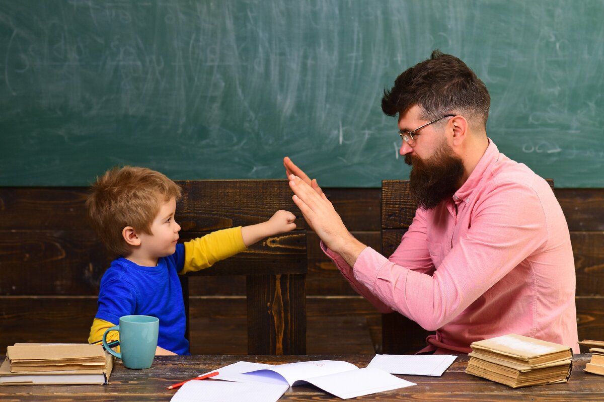 1 my father is a teacher. Папа учитель. Father and teacher game. Father & teacher (un1verssse). Teacher father back Side