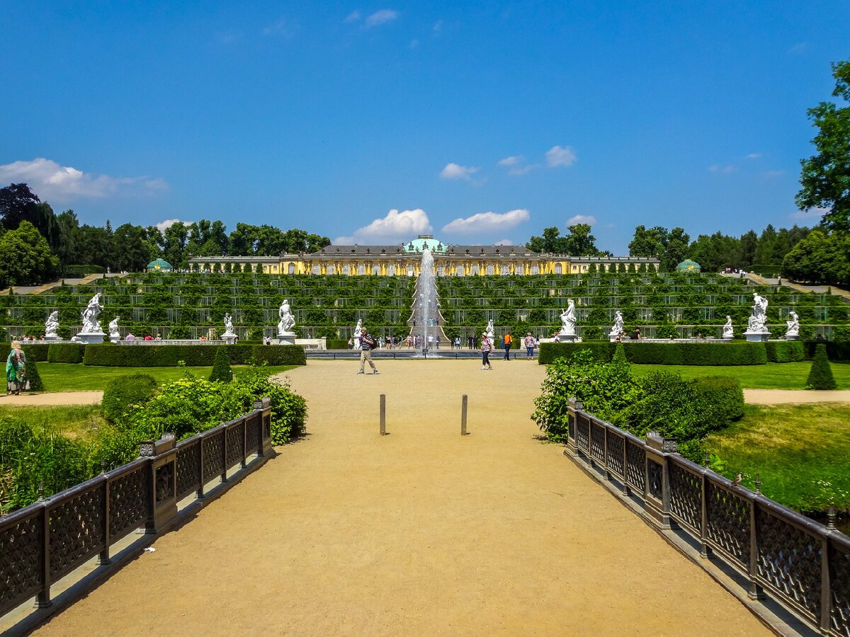 Дворец Сан-Суси. Фото автора