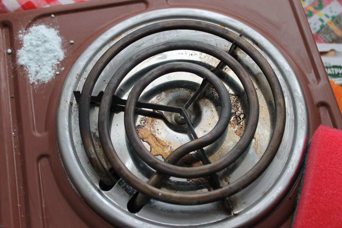 Я не стала даже готовить на конфорке, которая в первый день так подгорела!